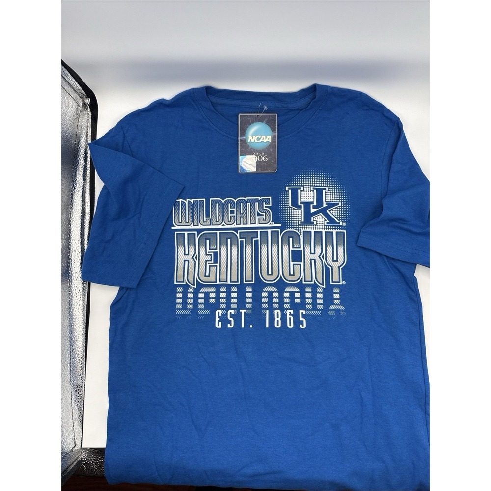 NCAA Kentucky Wildcats UK size XXL (18) kids‎ tshirt EST. 1865